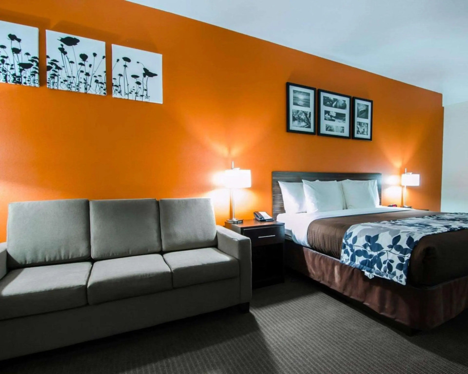 Sleep Inn & Suites And Conference Center Downtown