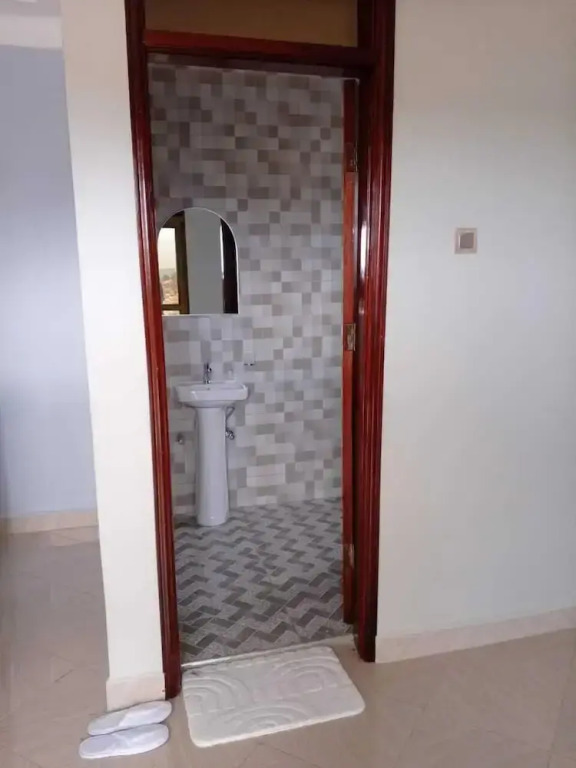 Ayeba Zion Hotel
