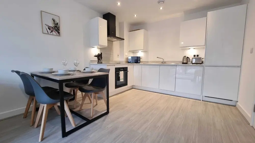 2 Bed 1 Bath Apart St Pauls Square Bham Parking