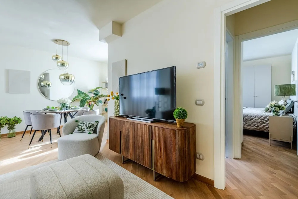 Borgo House an Apartment With Garage
