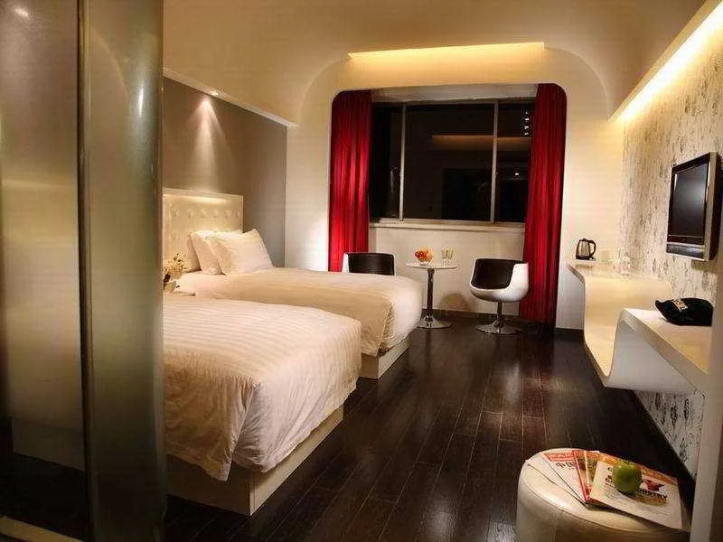 Elan Inn Huanglong