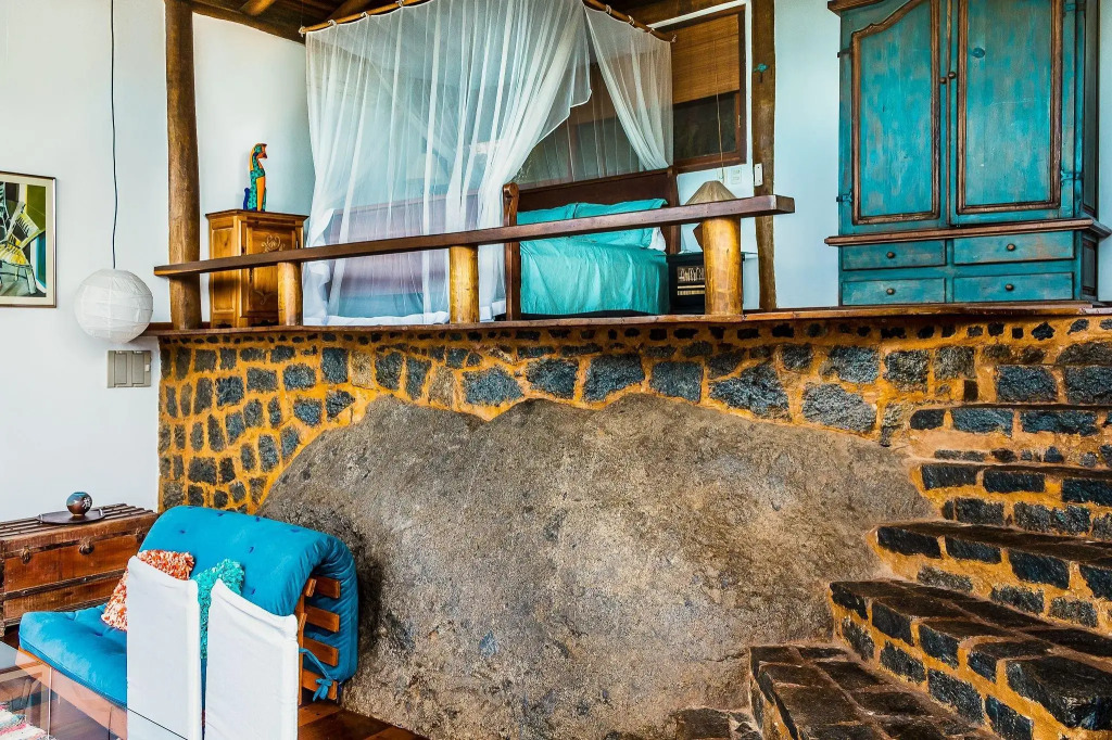 Casa de luxo com piscina e natureza em Ilhabela