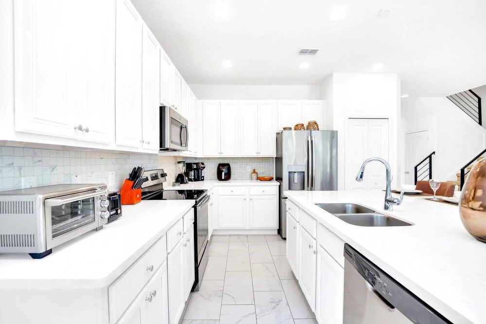 5BR Family Home with Pool & Hot Tub Near Disney