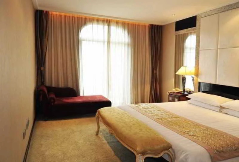 Golden Villa Club