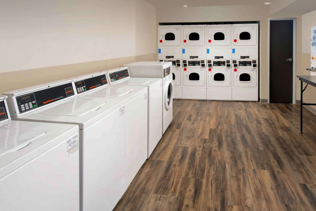 Woodspring Suites Cherry Hill