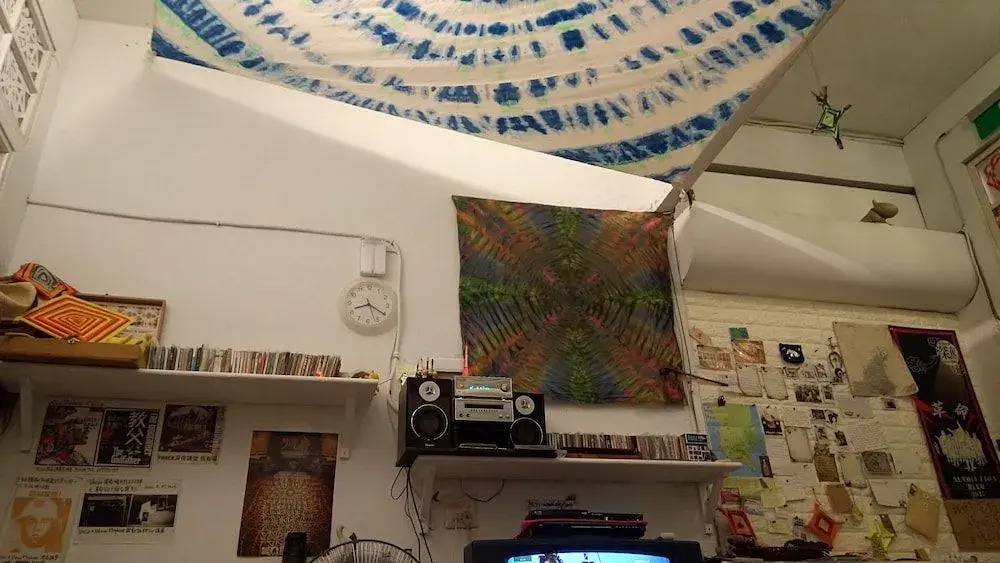 Wave Elephant Backpacker Hostel
