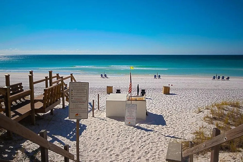 Villa Playa 5 Bedroom Holiday Home by Five Star Properties