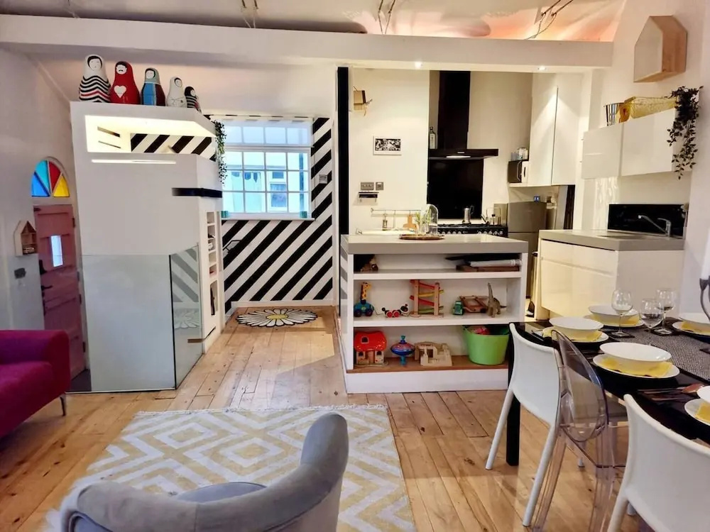Family Cottage 2 mins from Hove seafront