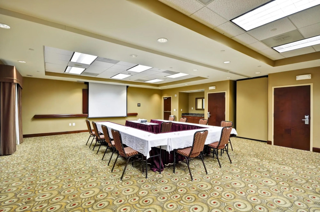 Hampton Inn and Suites Fredericksburg