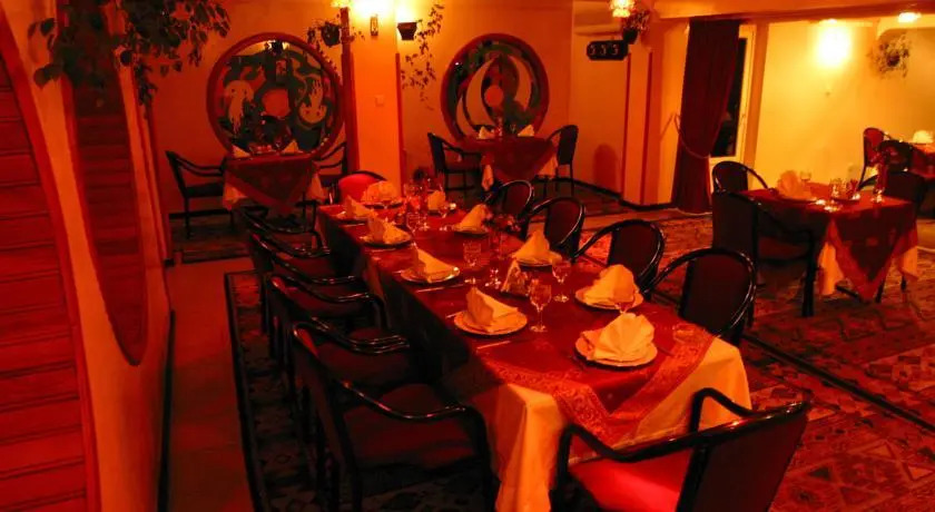 L Bakuri Hotel