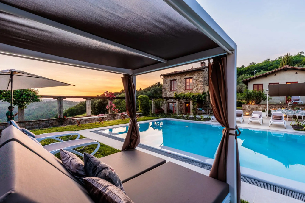 Villa Borbone - Perched on the Lucca Hills