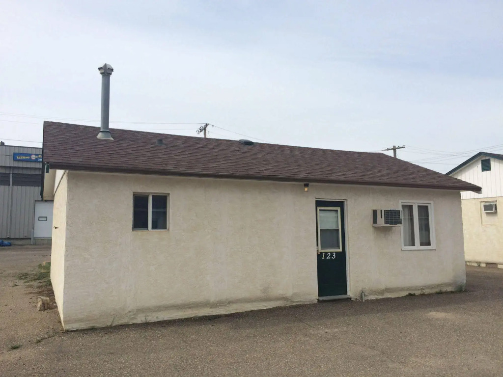 Pals Motel and RV Park