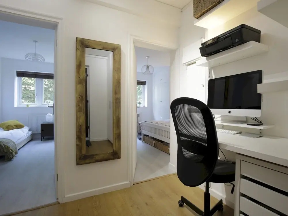 Recently Renovated 2BR Flat in South East London