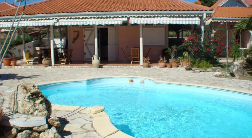 Villa Mahogany