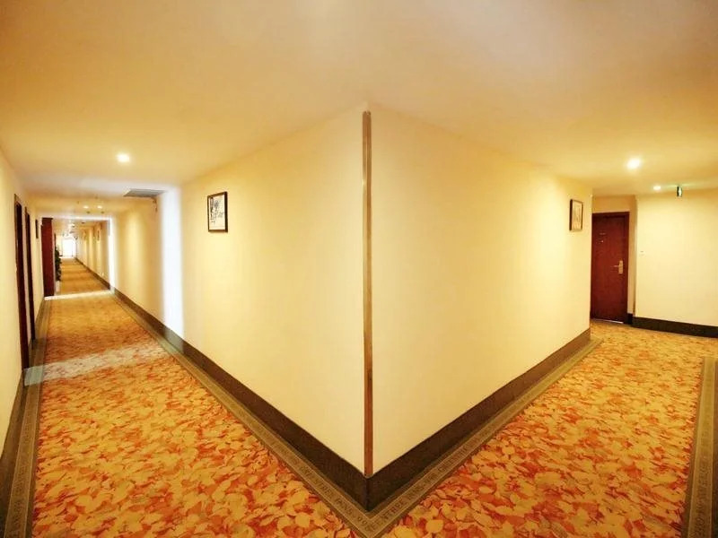 GreenTree Inn Shanghai Pudong Airport Heqing Huanqing Middle Road Express Hotel