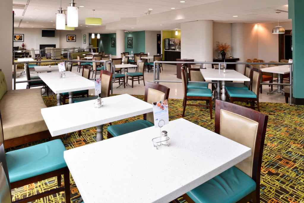 Elimwood Hotel, a Ramada by Wyndham