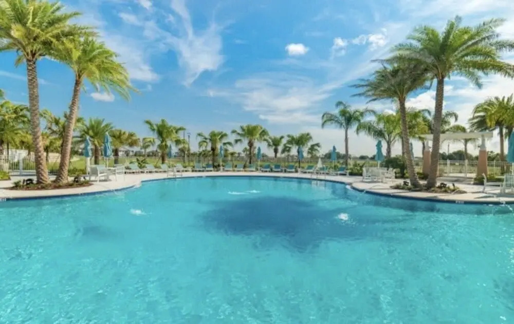 Family Resort - 9BR - Sleeps 19 - Private Pool Hot Tub Games Room and BBQ
