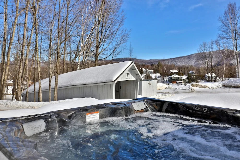 The Birch Ridge: Colonial Maple Room #1 - Queen Suite In Renovated Killington Lodge 1 Bedroom Home