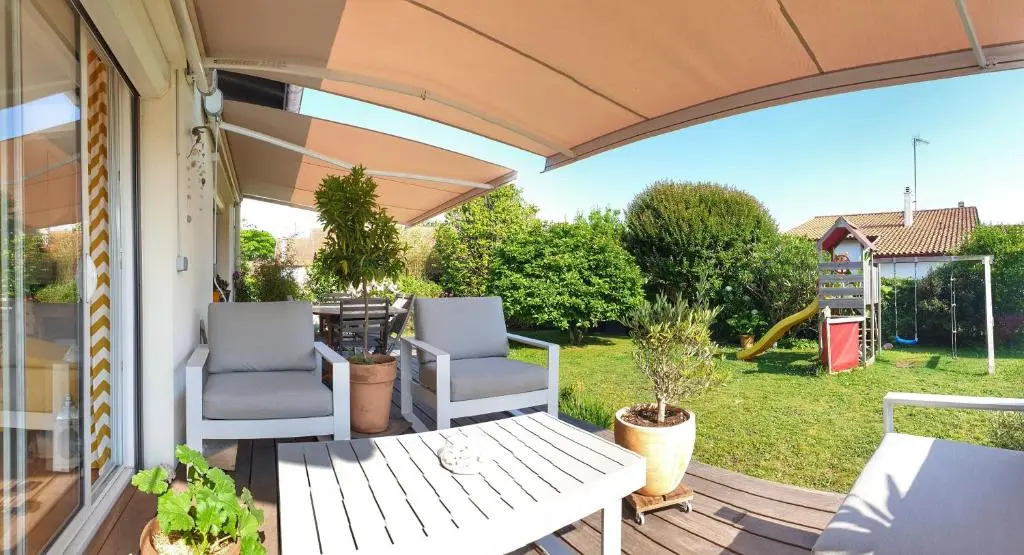 Maison et T2 au calme, jardin & Spa, proche plages