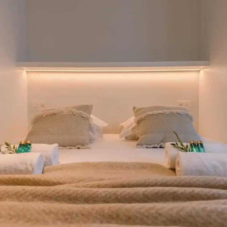Spacious two Bedroom Apartment in Knokke
