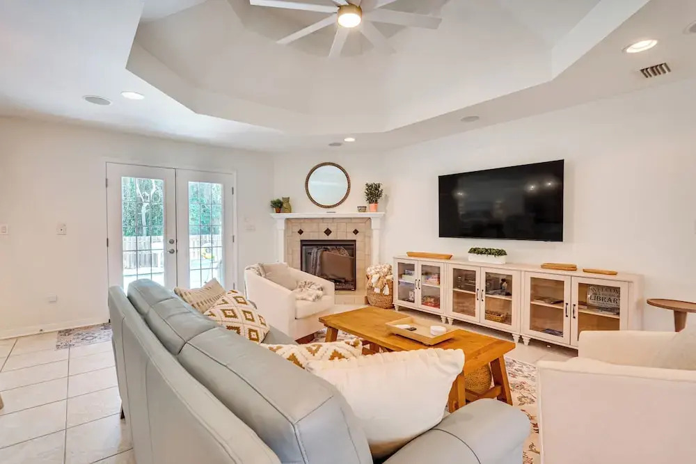 30A Poolside Oasis: 2 Mi to Beach & Boat Access