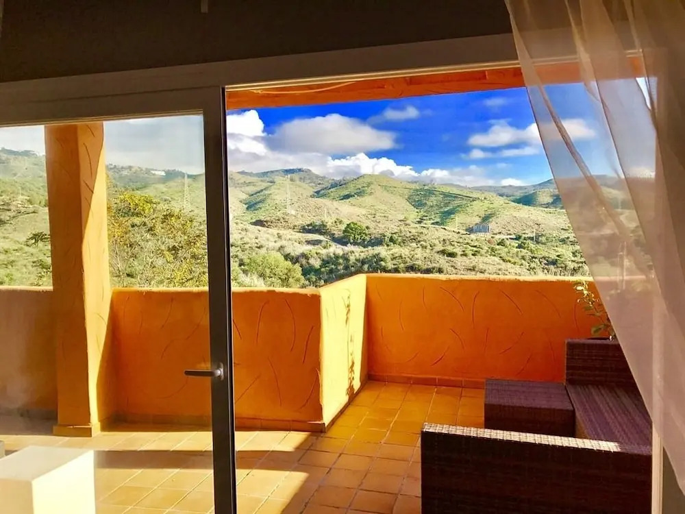 The Penthouse Club Marbella With hot tub