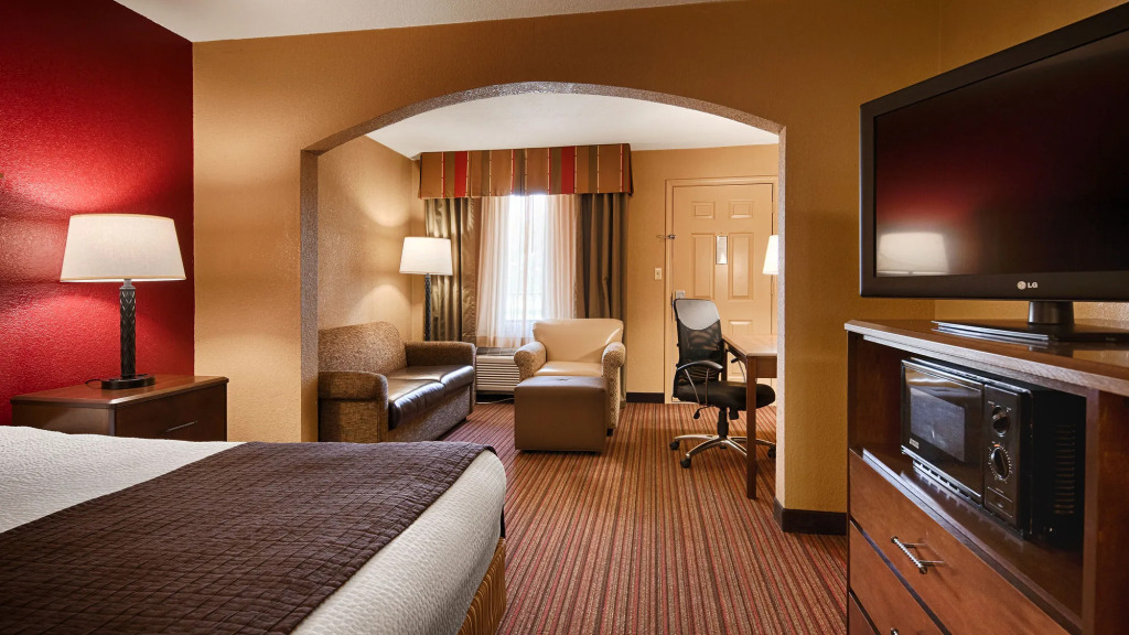 Quality Inn & Suites West Helena
