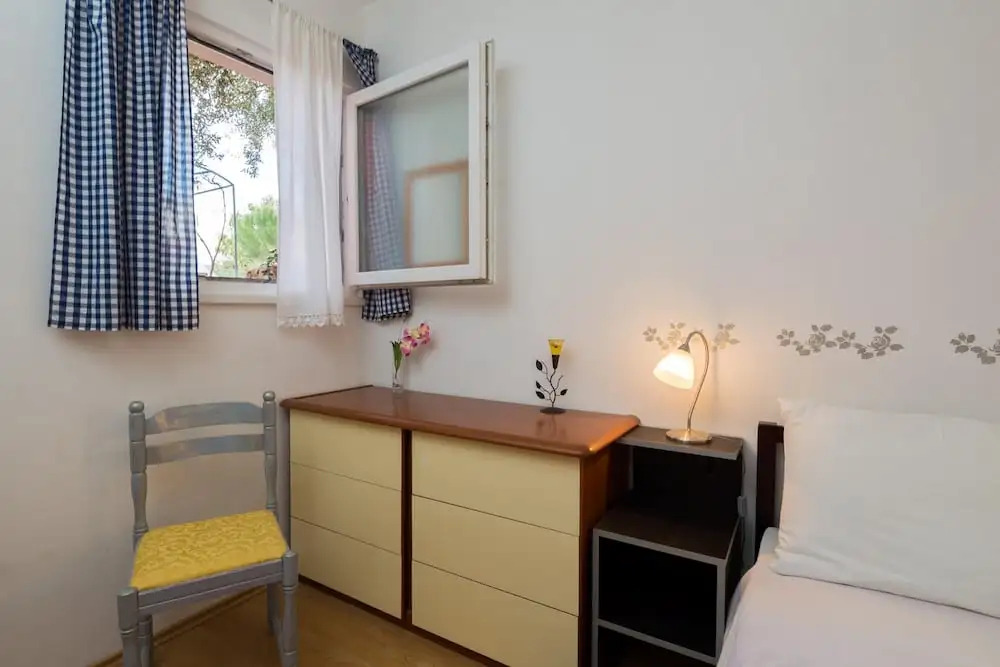 Villa Nada with garden, 80m from the beach