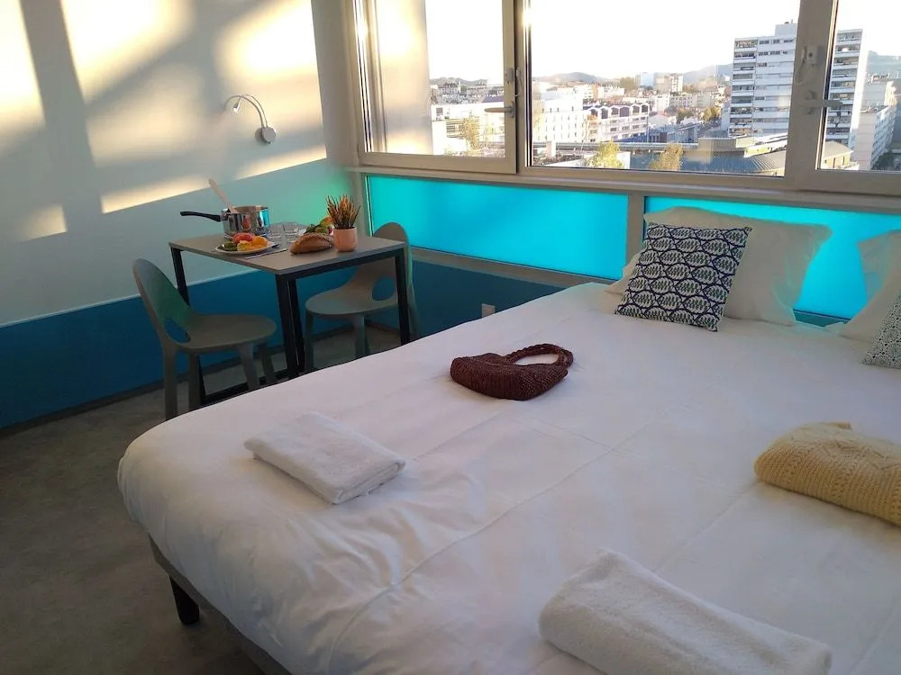 Montempô AppartHôtel Marseille Centre Dôme