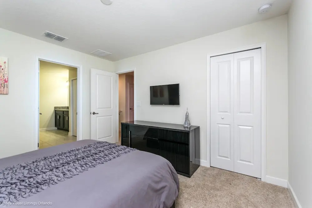 1533 Mulligan Blvd