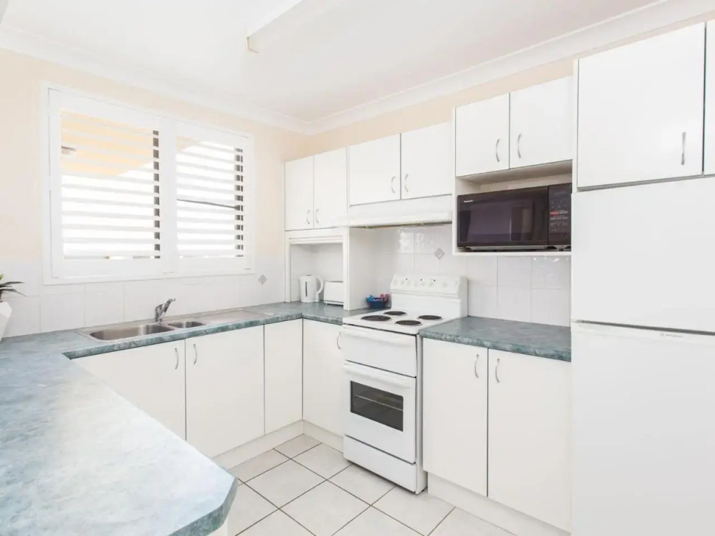 Hibiscus Court 5