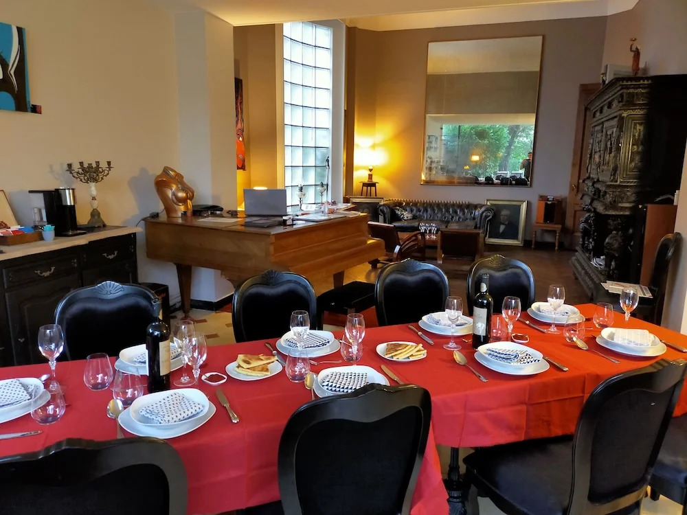 La Maison Bleue