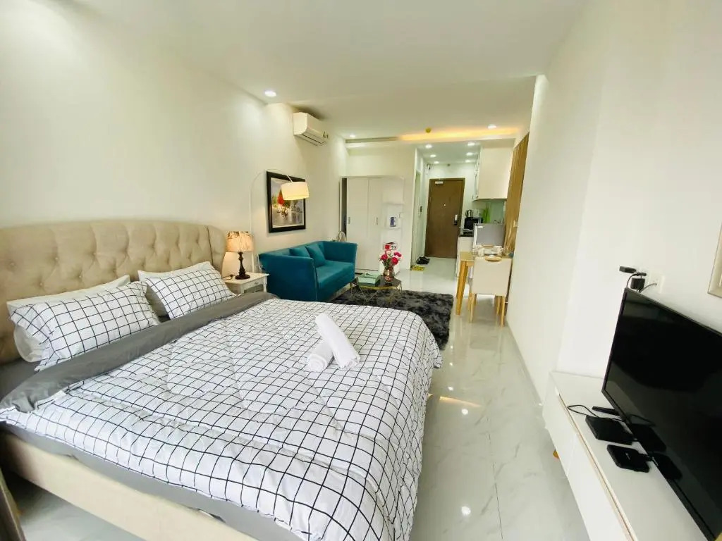 Jennifer House #Pool Gym A37