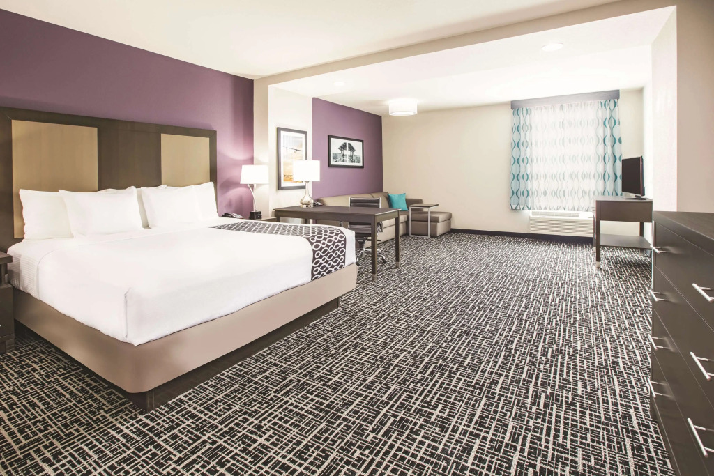 La Quinta by Wyndham Dallas Plano - The Colony