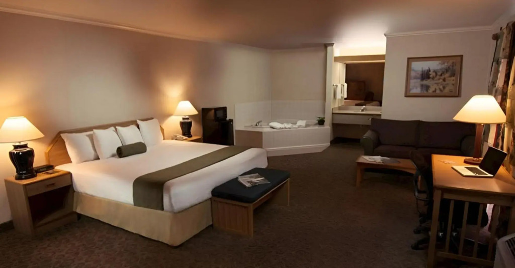 The Redwood Riverwalk, a boutique hotel