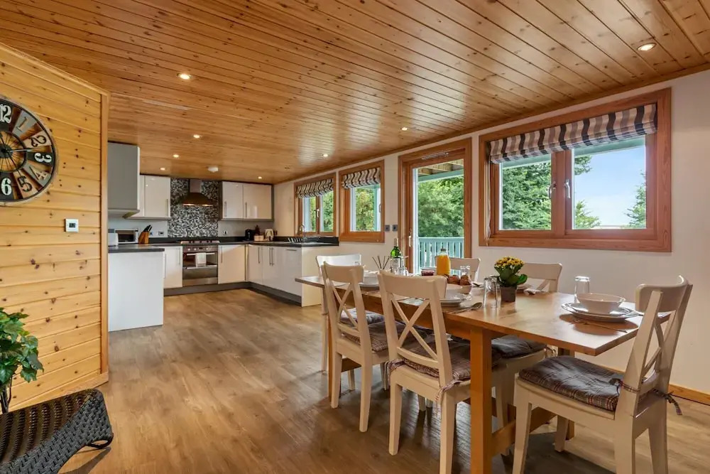Everwyn Lodge - Luxury Lodge With Hot Tub