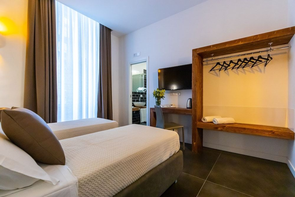 Santa Chiara Inn