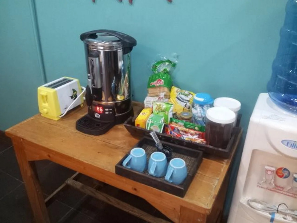 Plearn Hostel