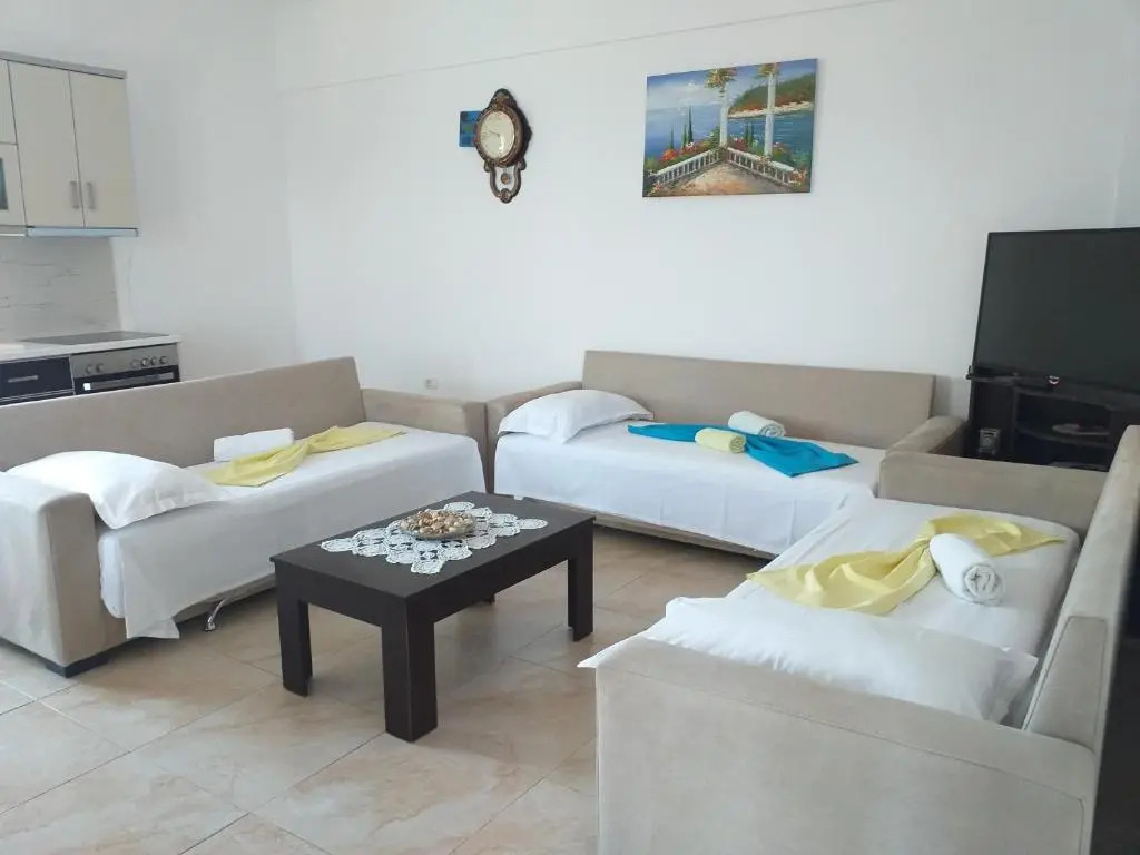 Grand Seaview Apartments