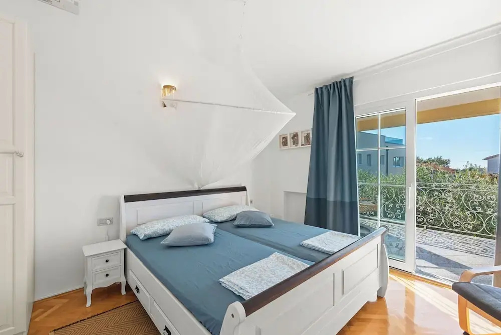 Holiday House with Pool Villa Seabird