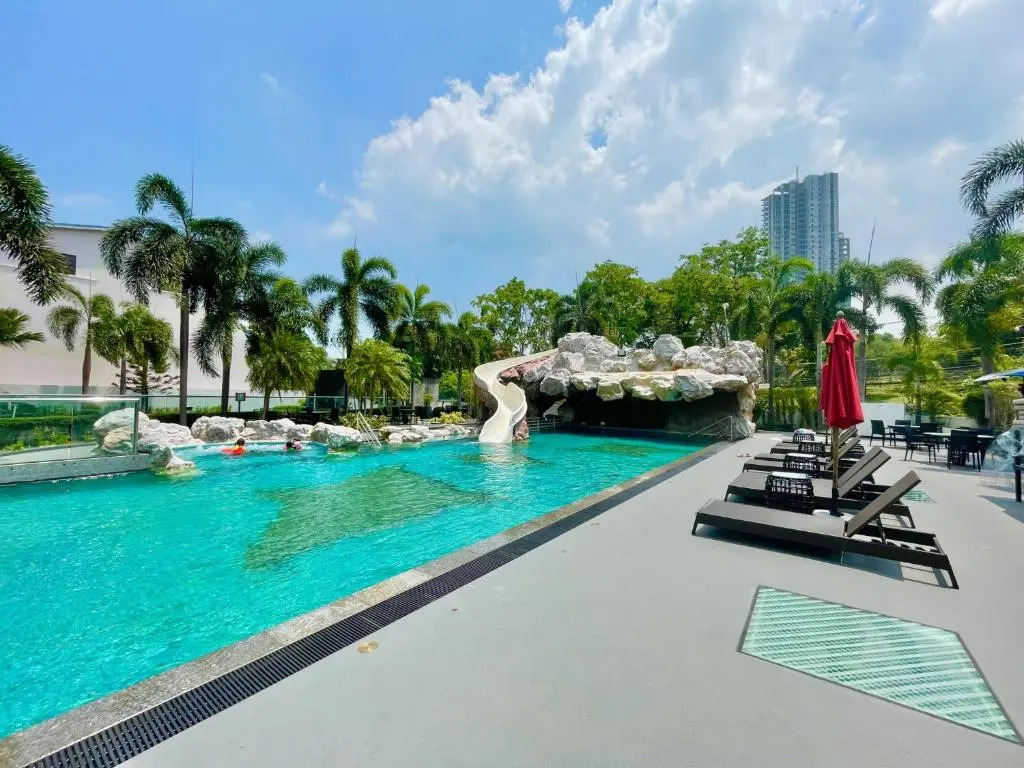 LUXURY 1 Bedroom in Amari Residences