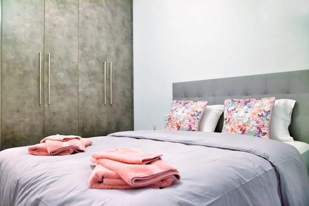 Delightful Brand New Apt