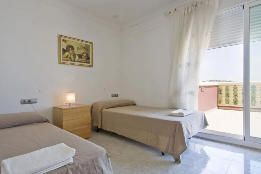 Villa - 4 Bedrooms with Pool, WiFi and Sea views - 104966