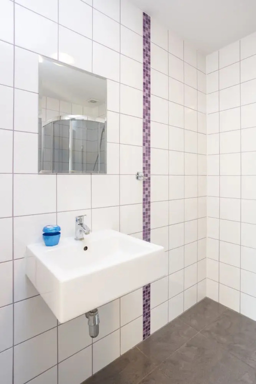 Shick Hostel & Apartments