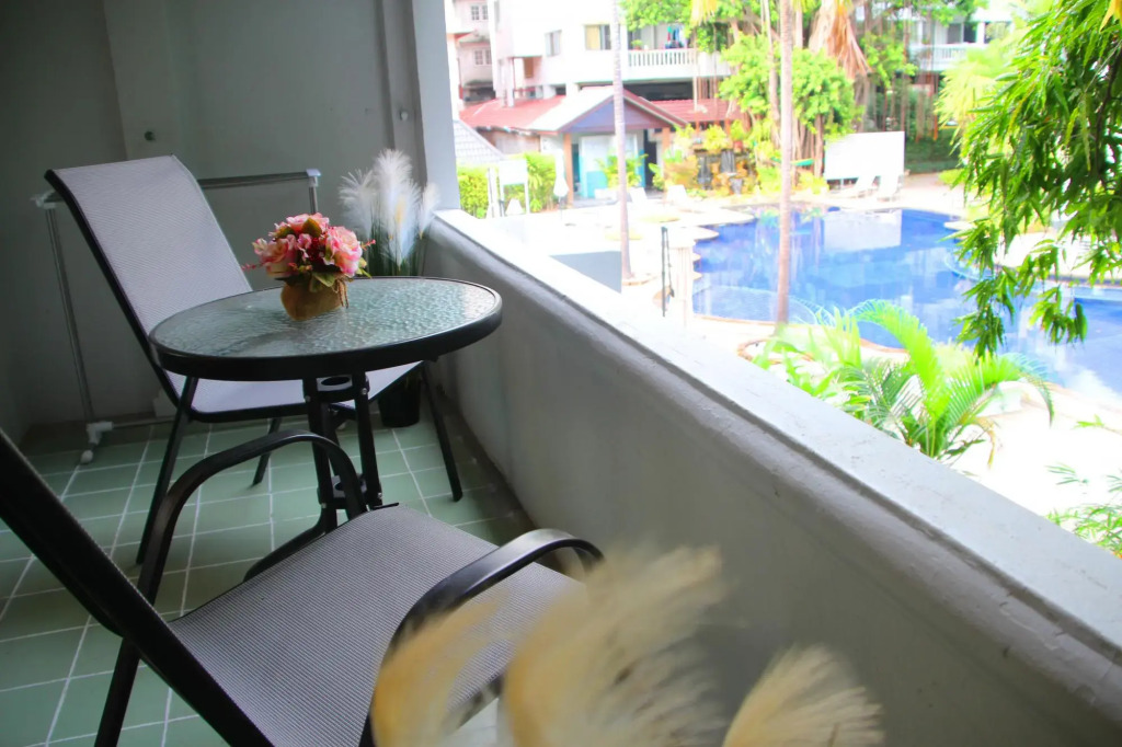 Pooh Beach Resort & Spa