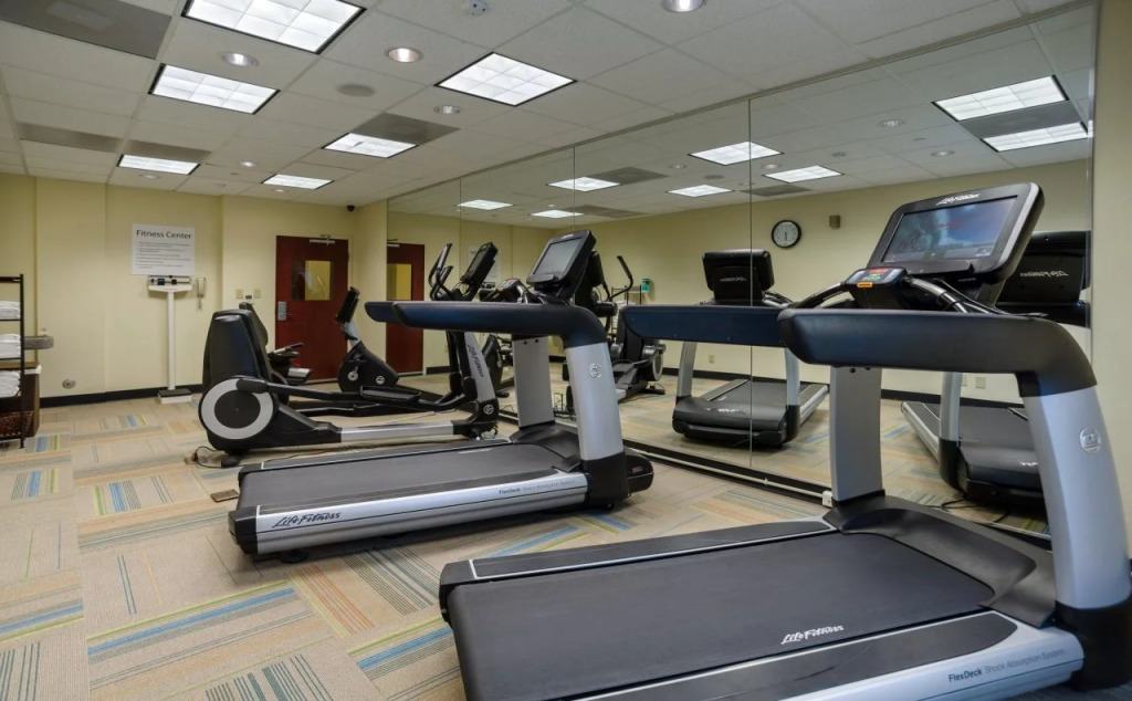 Holiday Inn Express Hotel & Suites Savannah Midtown by IHG