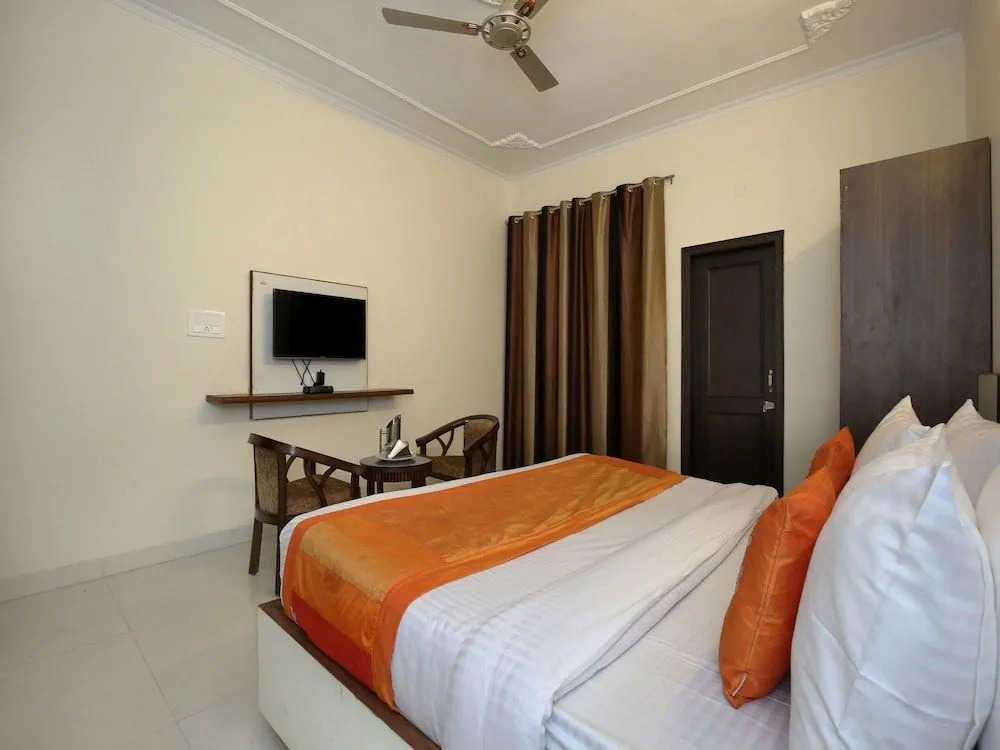 OYO 9922 Rishi & Kunal Guest House