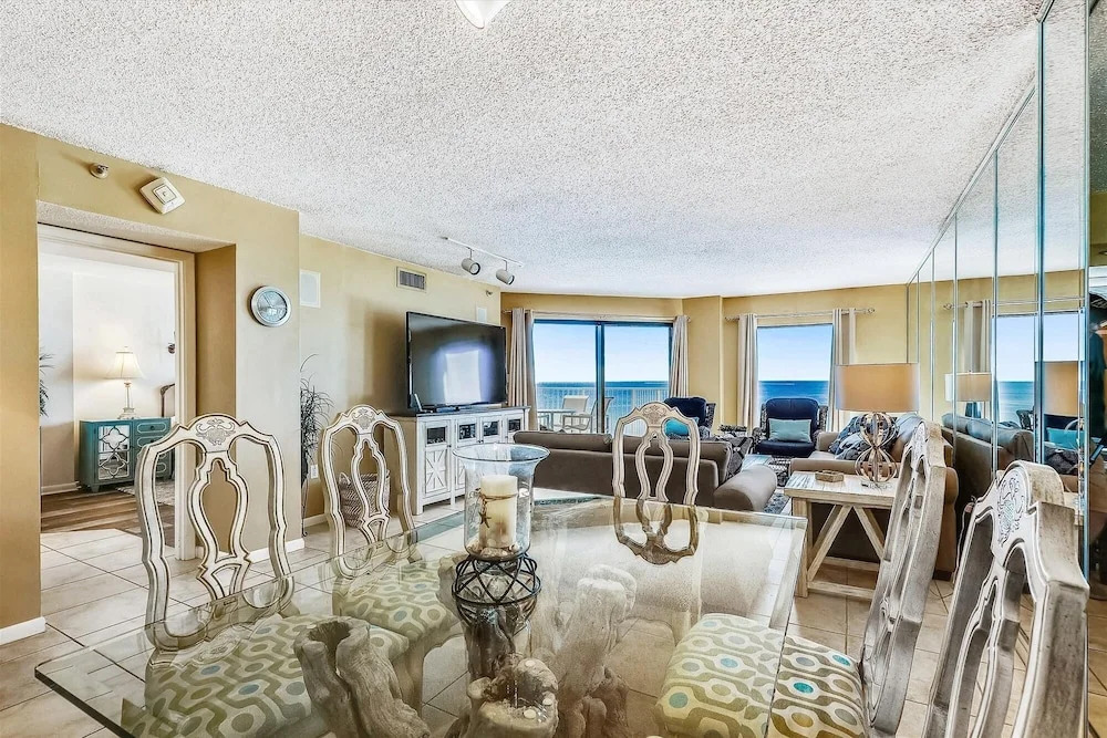 Inlet Reef 503 2 Bedroom Condo by RedAwning