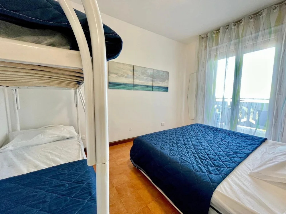 Beachfront Flat With sea View