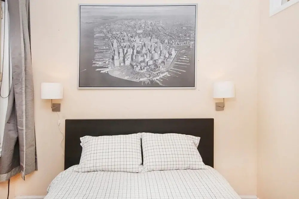 Beautiful 2 BR with Living room UES 81#5C